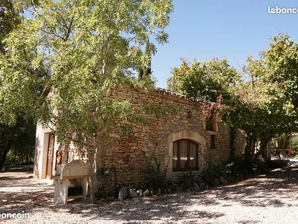 Location maison meublée de 3 pieces dans le lot (46)