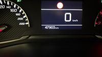 Peugeot 2008 1.5 BlueHDi 110ch S&S Allure — photo 9