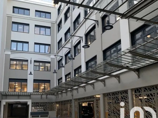 Immeuble 8000 m²