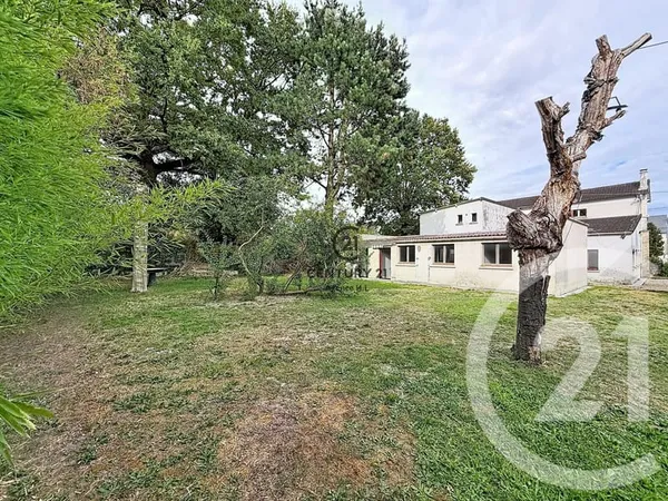 Maison 15 pièces 436 m²