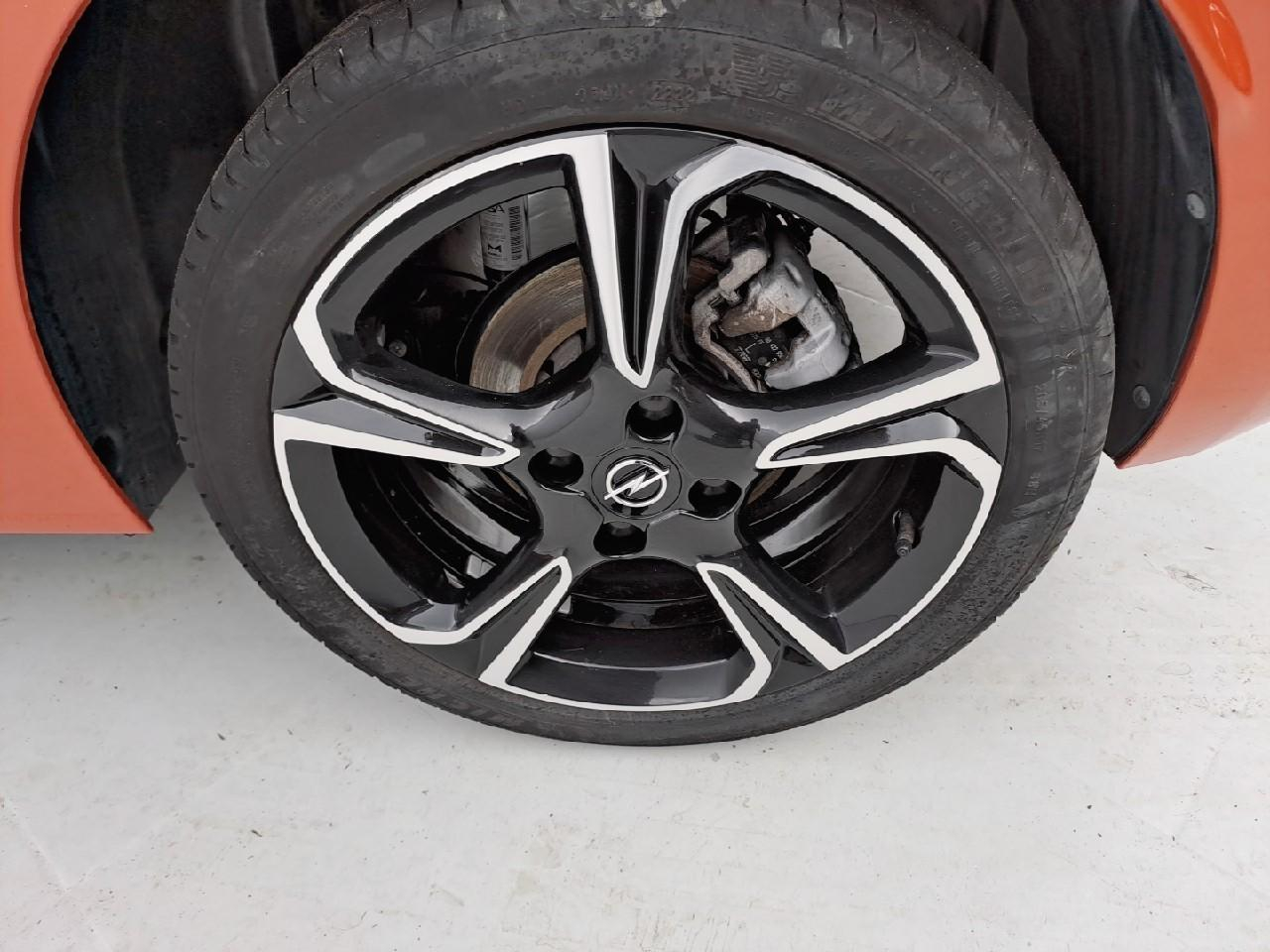 Opel Corsa 1.2 turbo 130 ch bva8 gs line — photo 25