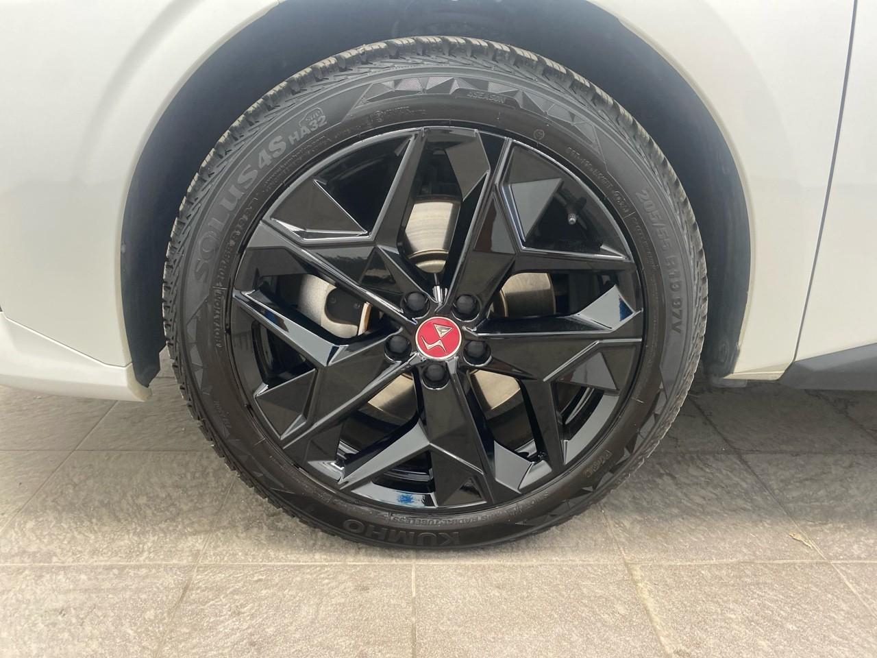 Ds Ds 4 hybride e-tense 225 eat8 performance line — photo 11