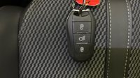 Peugeot 2008 1.2 PureTech 130ch S&S GT EAT8 — photo 16