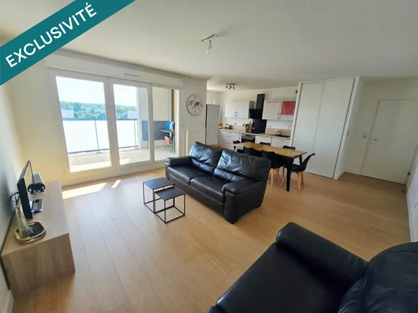 T5 récent de 96 m² avec grande terrasse et garage fermé