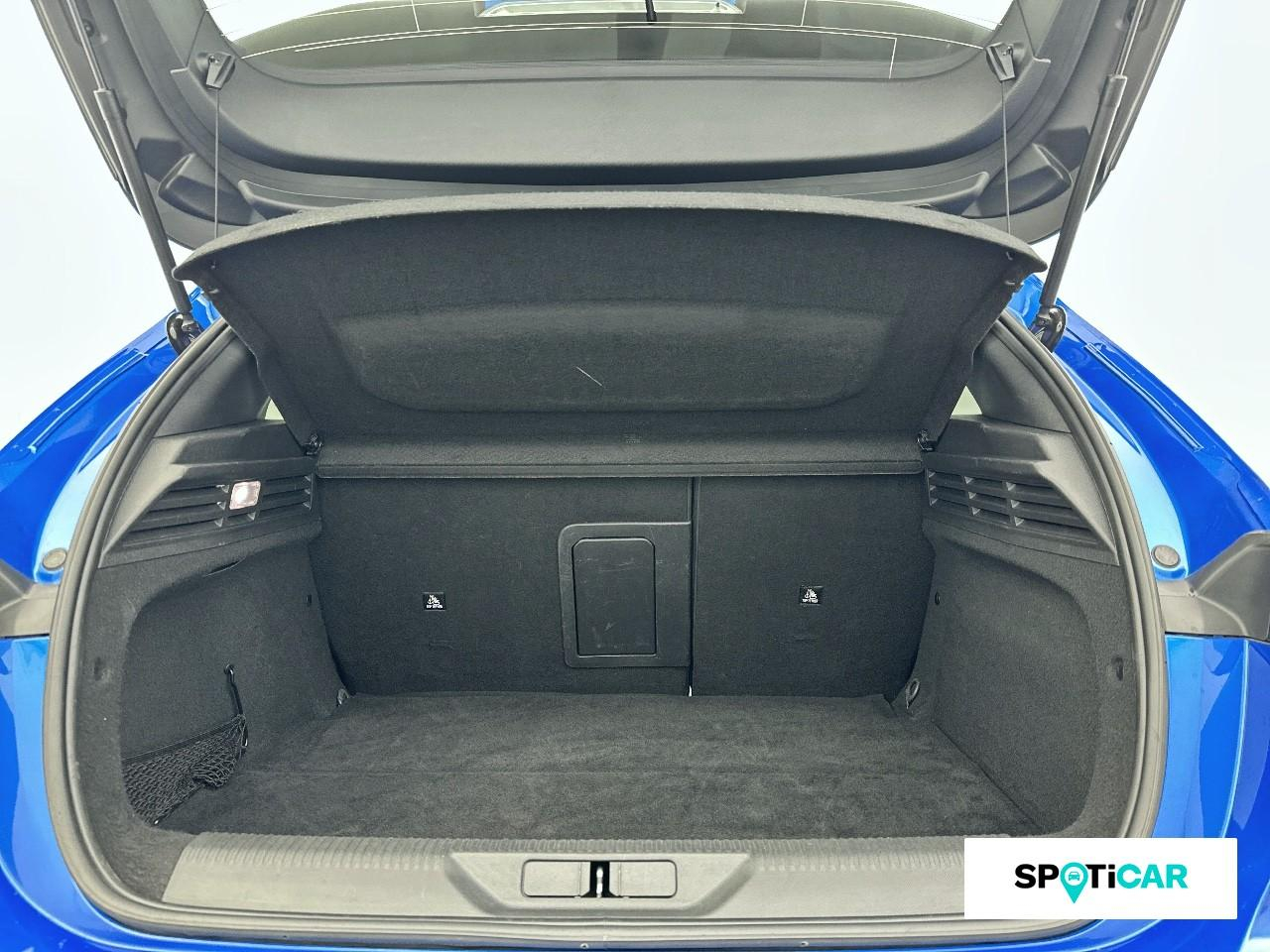 Peugeot 308 phev 180ch allure e-eat8 — photo 6