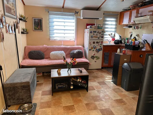 Logement atypique Vente Hyères 3p 35m² 16000€
