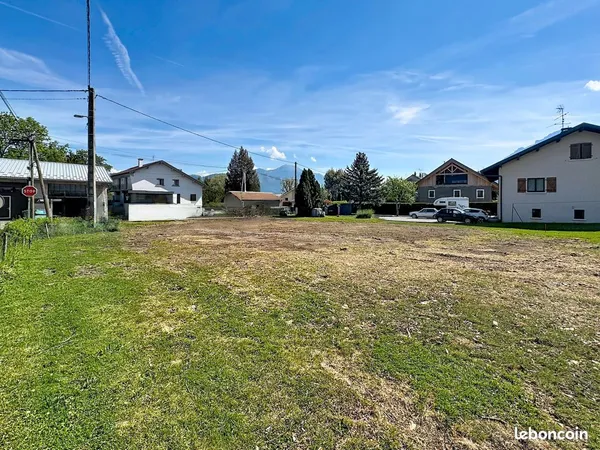 Terrain 656 m²