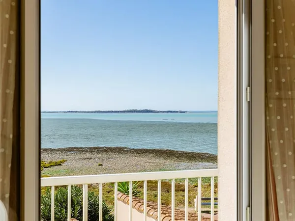 Maison avec vue sur les carrelets et l'Île Madame
