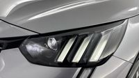 Peugeot 208 e-208 136ch GT Pack — photo 17