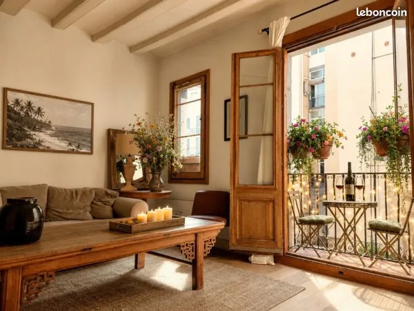 Vente appartement 90m2 rénové style Bohème Chic dans Quartier Gothique de Barcelone