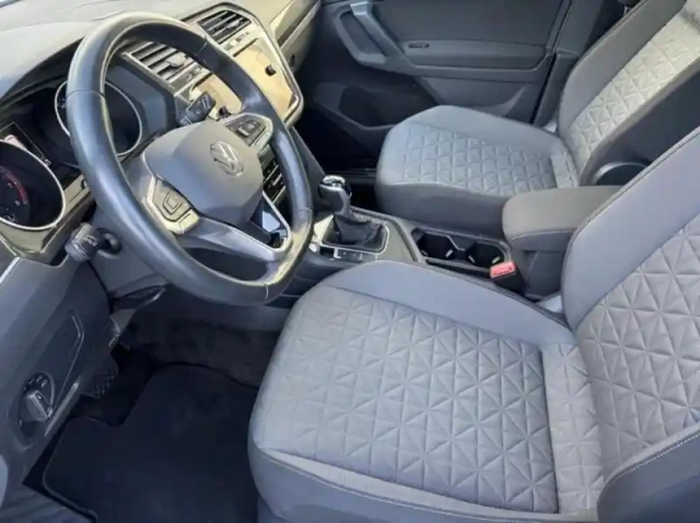 Volkswagen Tiguan 1.5 tsi 150ch life business dsg7 — photo 13