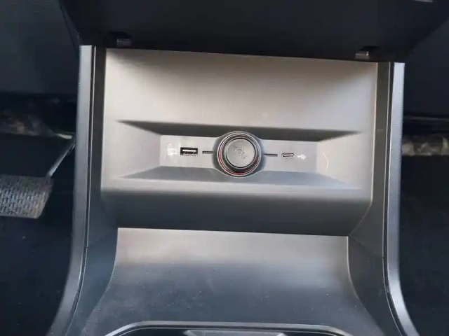 Mg Mg4 electric 51kwh - 125 kw 2wd — photo 101