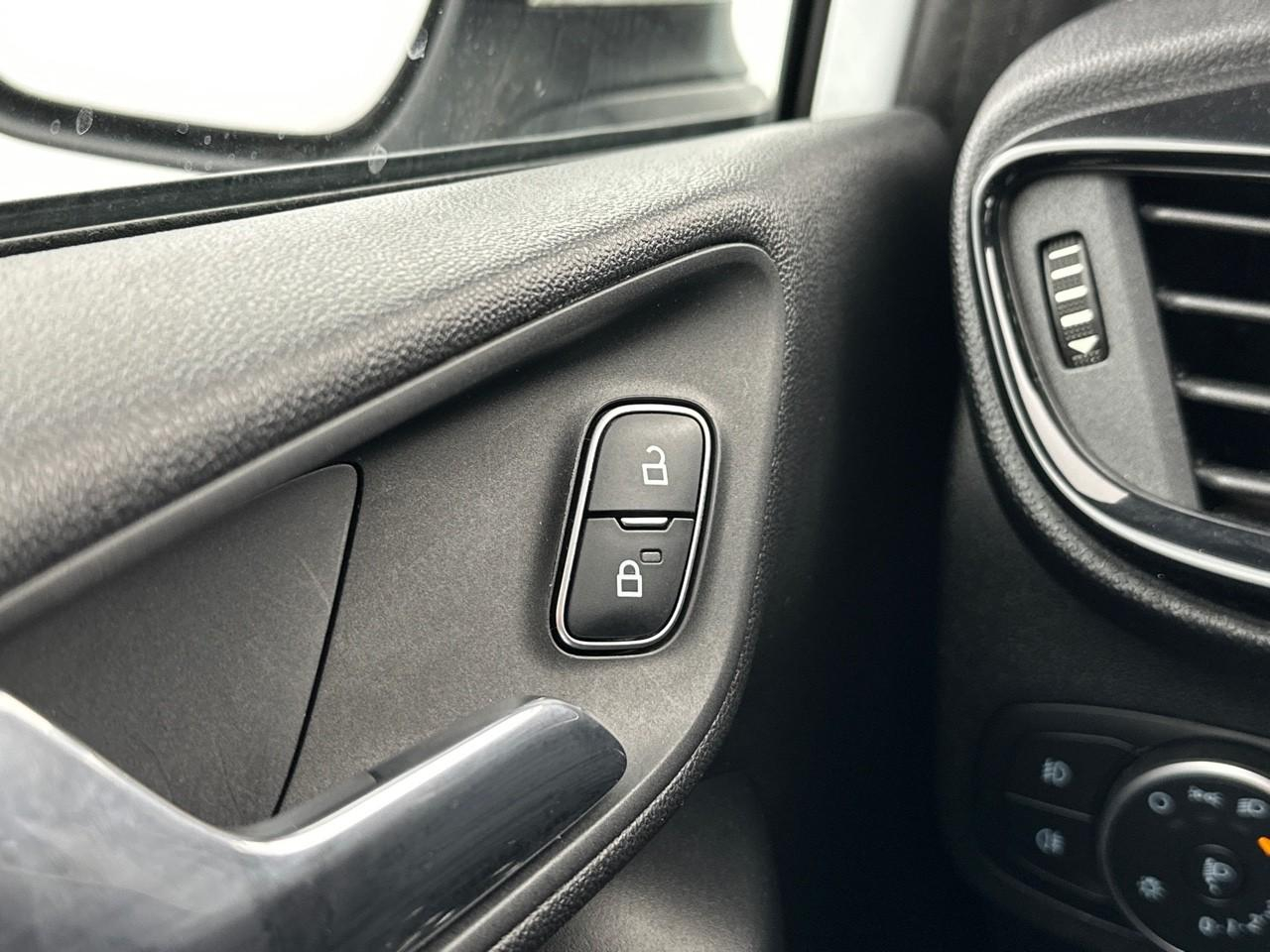 Ford Fiesta 1.0 ecoboost 100 ch s&s bvm6 trend — photo 17