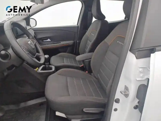 Dacia Sandero eco-g 100 — photo 30