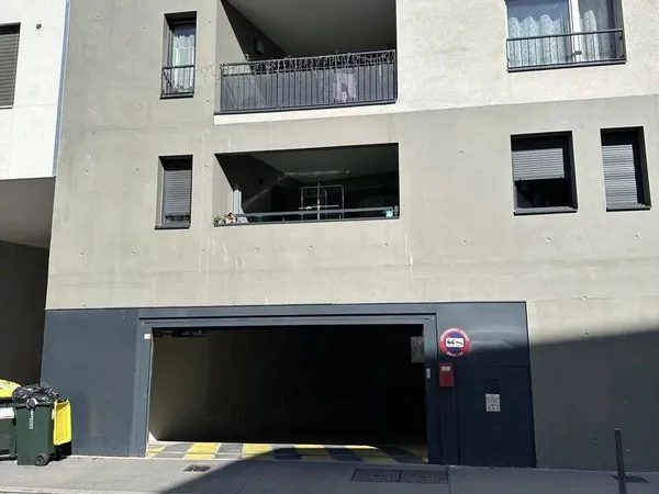 Parking 13 m²