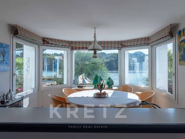 Maison 8 pièces 162 m²