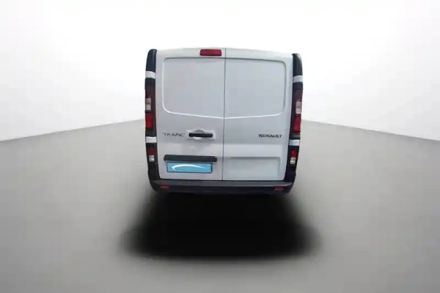 Renault Trafic fgn l2h1 3000 kg blue dci 130 — photo 4