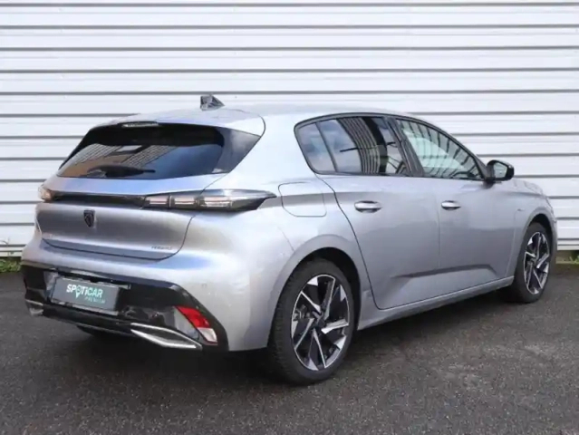 Peugeot 308 phev 180ch allure pack e-eat8 — photo 5