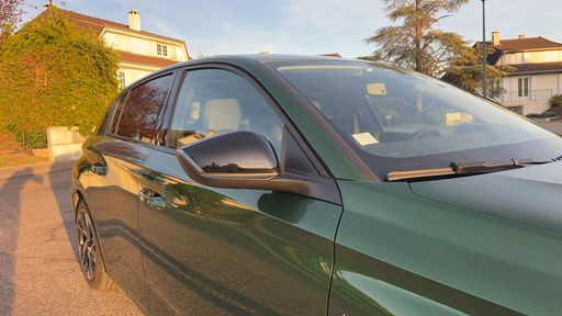 Peugeot 308 1.6 PureTech 180 Hybrid EAT8 - Allure Pack – 2022 – 42191 km – Hybride rechargeable – Boîte Automatique — photo 5
