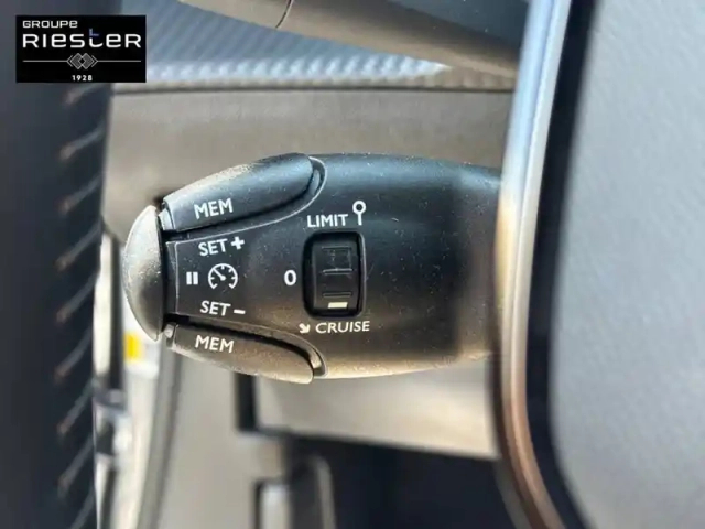 Peugeot 2008 electrique 136 ch — photo 23