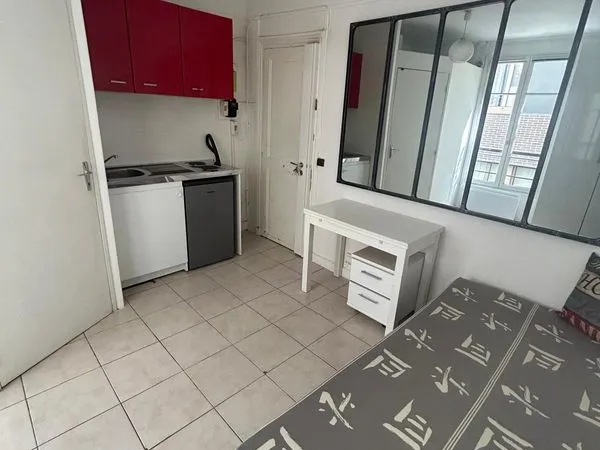 Direct propriétaire vend studio meublé et équipé - Métro Reuilly-Diderot (Paris 12e)