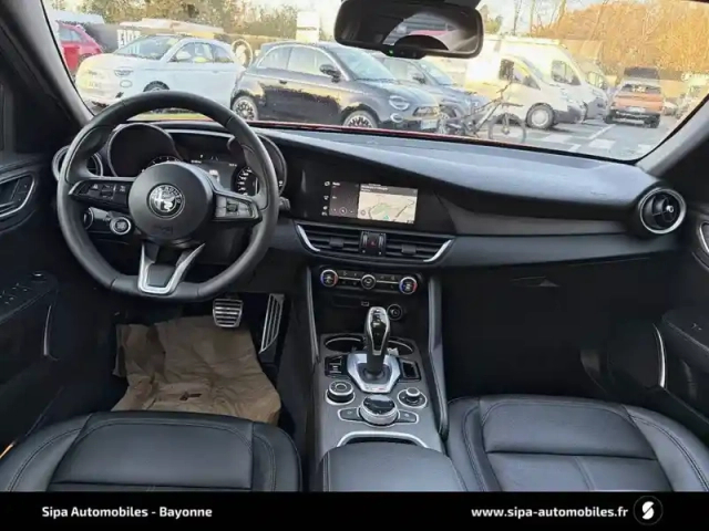 Alfa Romeo Giulia 2.2 190 ch at8 — photo 8