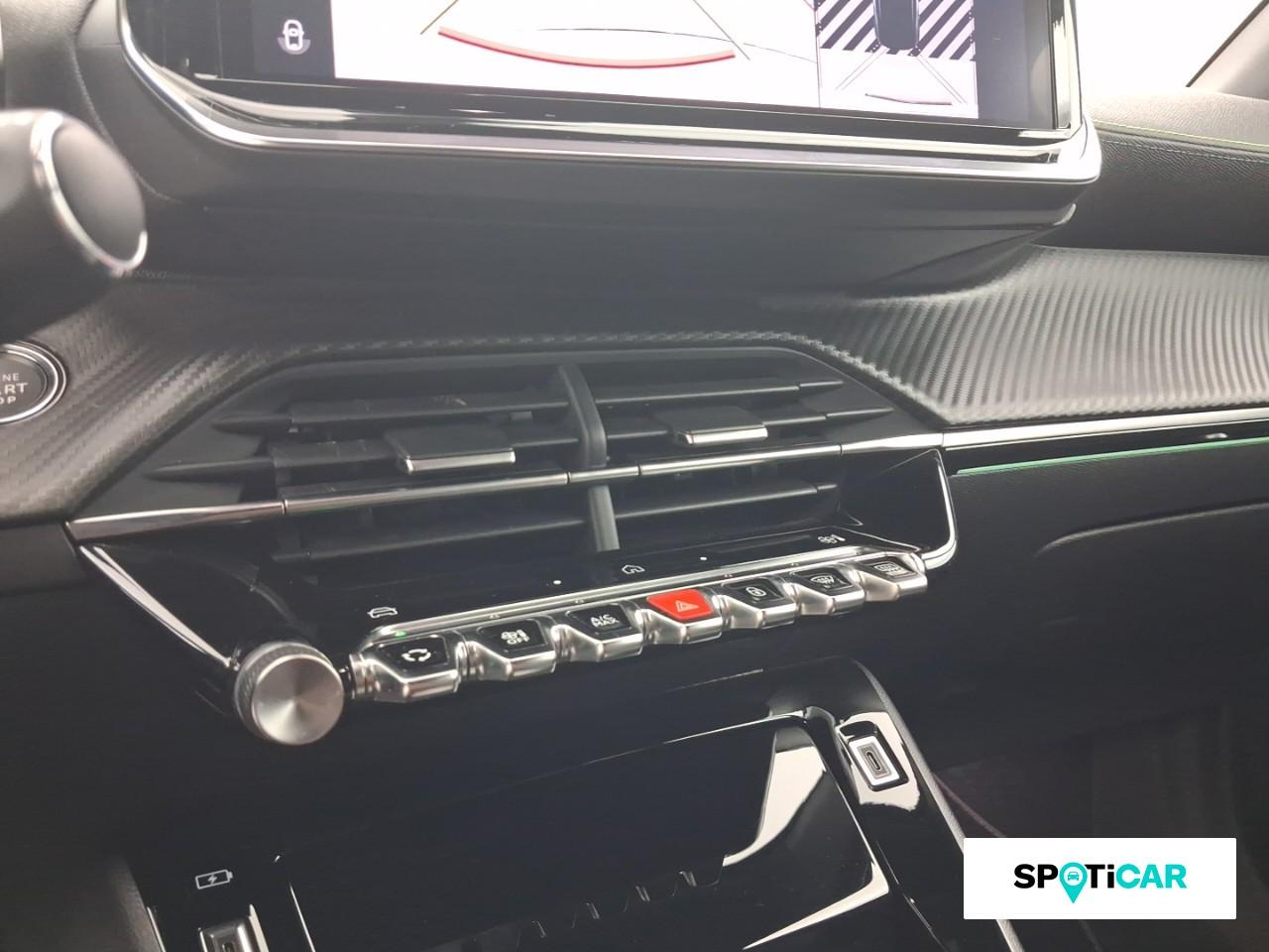 Peugeot 2008 1.2 puretech 130ch s&s gt eat8 — photo 15