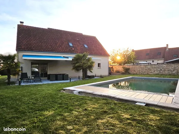 Maison 7 pièces 180 m²