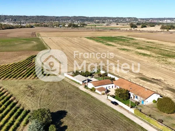 Villa 8 pièces 248 m²