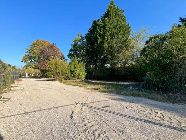 Terrain 1277 m²
