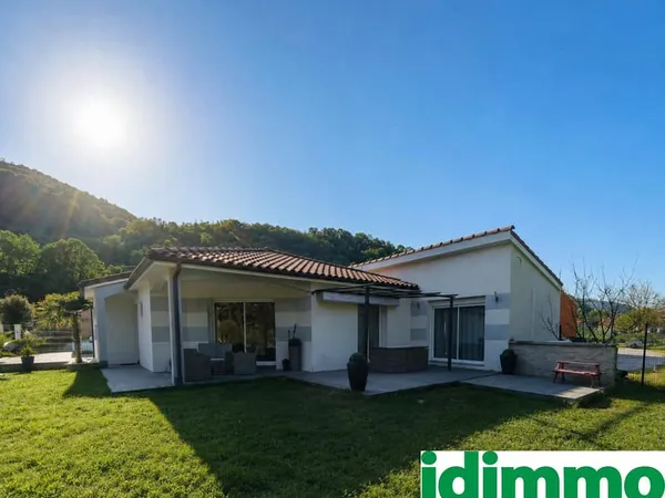 FERRIERES SUR ARIEGE-Maison 5 pièces 135 m2