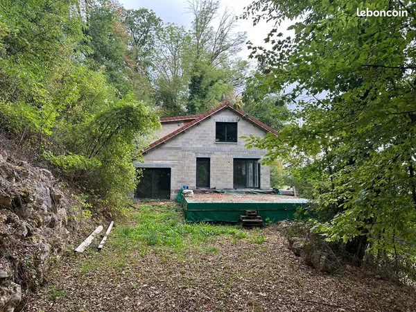🌳 Maison 140 m² à achever au coeur des bois - Terrain 3 580 m² - Près de Saint-Mihiel - 75 000