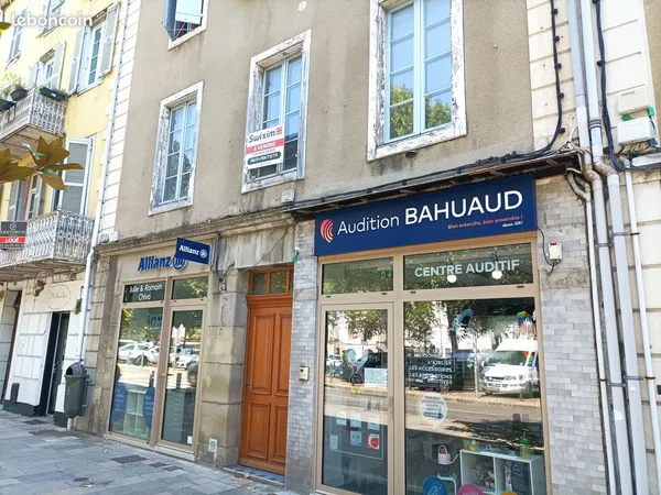 Local professionnel40 m² Foix Allées de Villote. Emplacement n°1