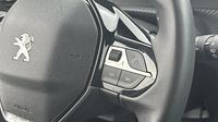 Peugeot 2008 1.2 PureTech 130ch S&S Roadtrip EAT8 — photo 17