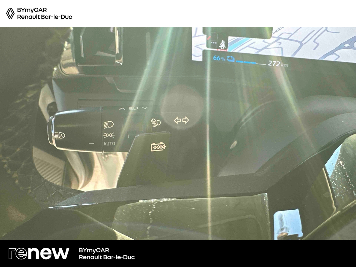 Renault Megane E-Tech ER EV60 130ch super charge — photo 20