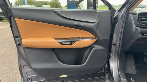 Lexus NX 450h+ 2.5 VVT-i 309 Plug in Hybrid CVT - Executive – 2022 – 73653 km – Hybride rechargeable – Boîte Automatique — photo 55