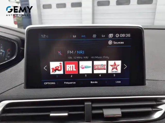 Peugeot 3008 1.2 puretech 130ch s&amp;s eat6 — photo 17