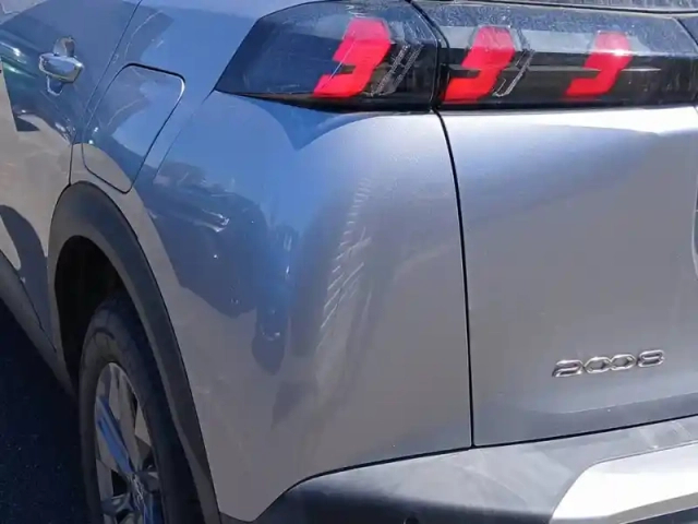 Peugeot 2008 puretech 130 s&amp;s eat8 — photo 17