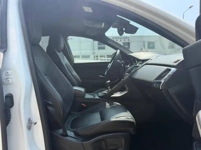 Jaguar E-Pace 2.0d 180ch r-dynamic se awd 10cv — photo 14