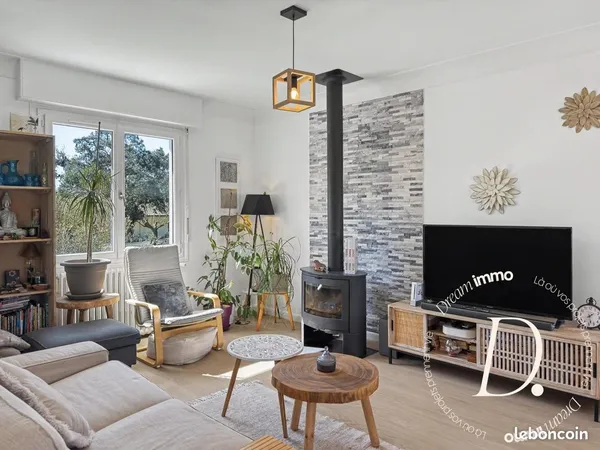 Propriété 7 pièces 204 m²