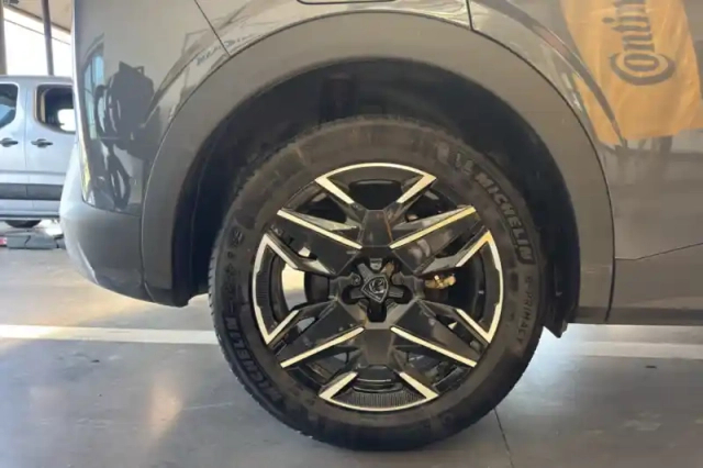Peugeot 3008 hybrid 136 e-dcs6 — photo 15