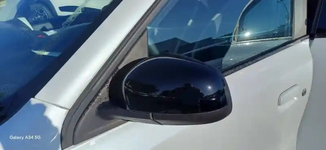 Renault Twingo iii e-tech — photo 3