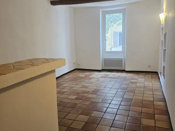 T3 en triplex à La Roque-d'Anthéron