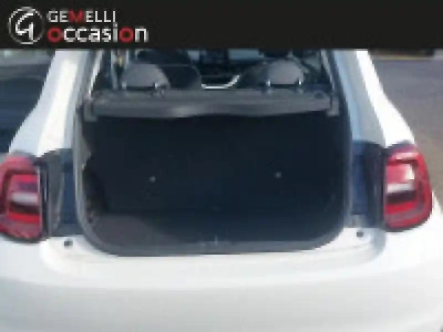 Fiat 500 e 95ch berline action plus 23.8 kwh — photo 14