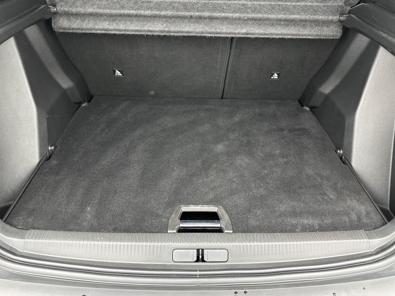Peugeot 2008 puretech 130 s&s bvm6 gt — photo 6