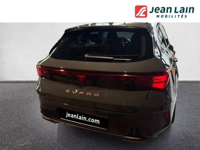 Cupra Leon sportstourer ehybrid 272 ch dsg6 — photo 6