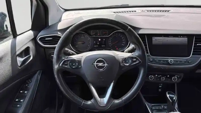 Opel Crossland X 1.2 turbo 130 ch bva6 — photo 13