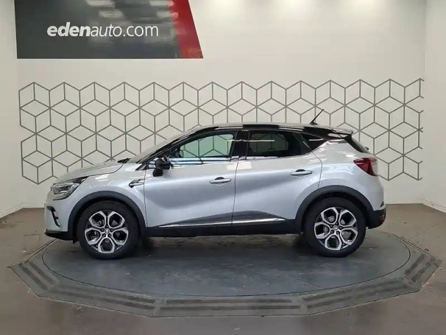 Renault Captur tce 140 - 21 — photo 2