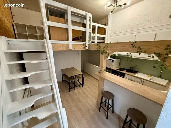 Appartement meublé - Bordeaux hypercentre - Refait à neuf récemment - Disponible immédiatement