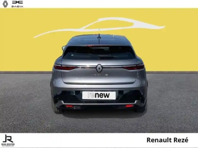 Renault Megane e-tech electric ev60 220ch equilibre super charge -b — photo 11